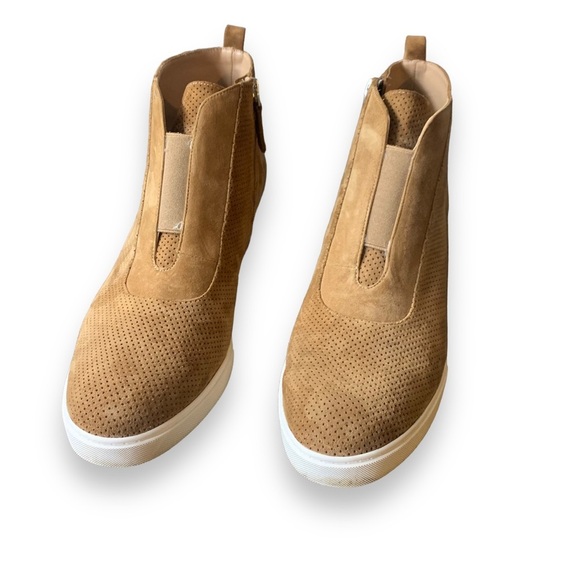 Linea Paolo Anna Tan Perf Kid Suede Heeled Booties - Picture 3 of 14